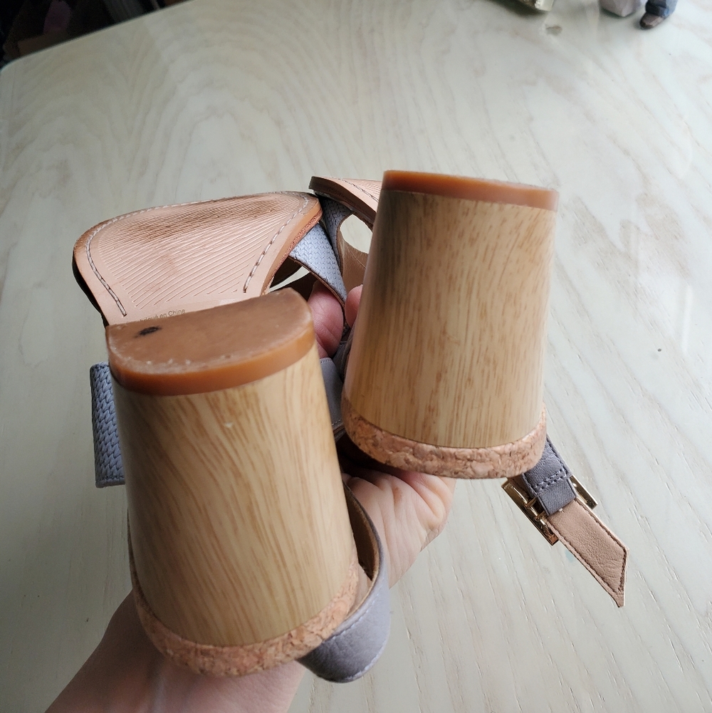 Clarks Sandals - Picture 2 of 9
